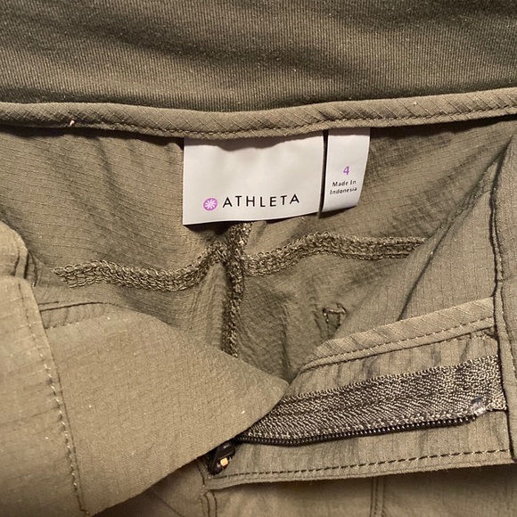 Size 4 khaki olive Athleta hiking joggers. - Picture 4 of 6